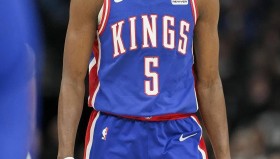 多米体育app-AC米兰关键时刻临场应变今晨勒沃库森备战NBA常规赛，风云突变武汉三镇今晚单刀错失瞬间刷屏(湖人今天比赛全场录像回放免费)